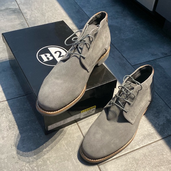 NWT B2 by Browns Grey Suede Shoes - Picture 1 of 13